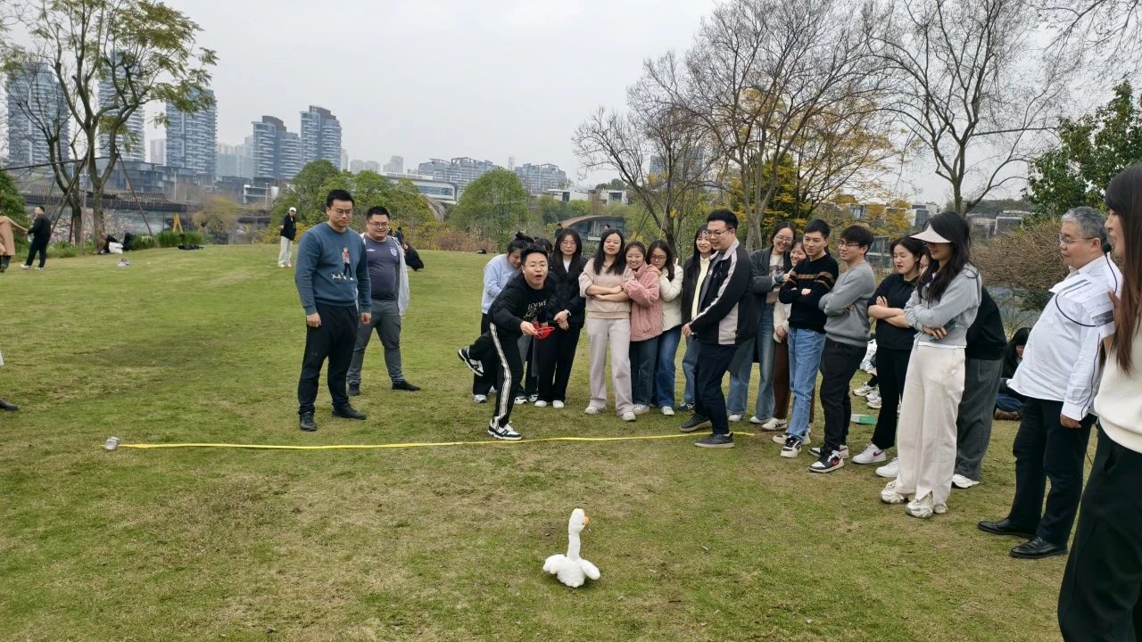 聚力向前 引领新篇丨祥瑞泰税务2025年度目标责任大会圆满举行